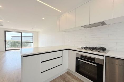 Photo of property in 6/737 East Coast Road, Browns Bay, Auckland, 0630
