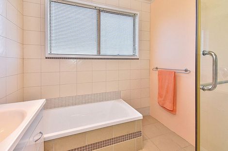 Photo of property in 55 Catkin Crescent, Papatoetoe, Auckland, 2025