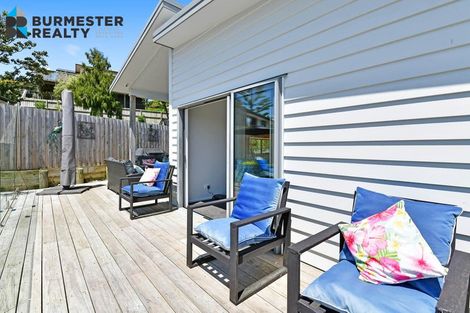 Photo of property in 10 St Julia Court, Helensville, 0800