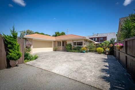 Photo of property in 20a Karu Crescent, Waikanae, 5036