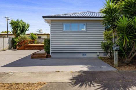 Photo of property in 90 Reid Avenue, Hawera, 4610