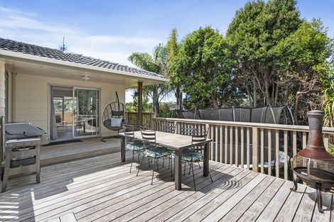 Photo of property in 11 Hague Place, Birkenhead, Auckland, 0626