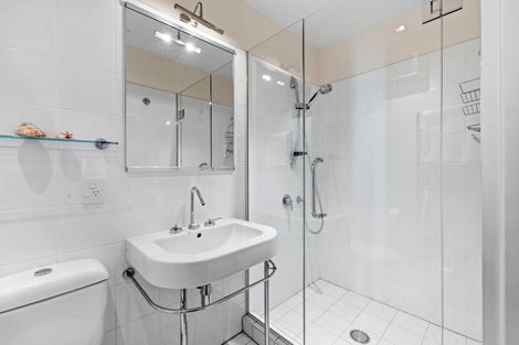 Photo of property in 2/1 Emerson Street, Napier South, Napier, 4110