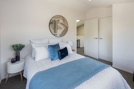 Photo of property in 61u8 Black Rock Road, Newlands, Wellington, 6037