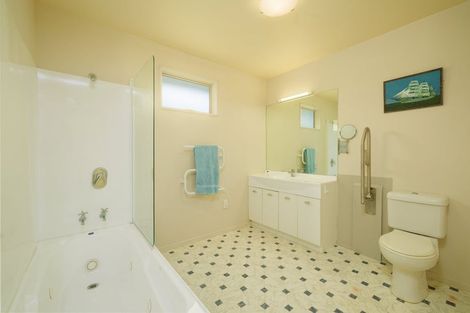 Photo of property in 53 Kotuku Road, South Bay, Kaikoura, 7300