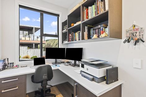 Photo of property in 99 Kakariki Grove, Waikanae, 5036