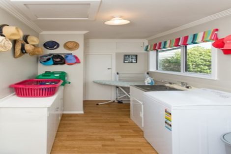 Photo of property in 21 Great North Road, Saint Johns Hill, Whanganui, 4501