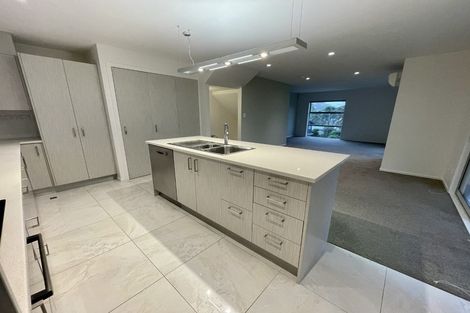 Photo of property in 61u5 Black Rock Road, Newlands, Wellington, 6037