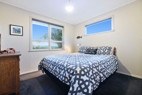 Photo of property in 14 Edgewood Way, Henderson, Auckland, 0612