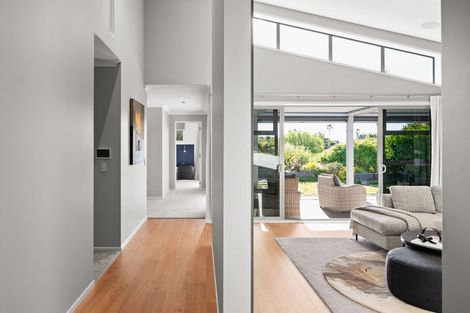 Photo of property in 140 Saint James Drive, Huntington, Hamilton, 3210