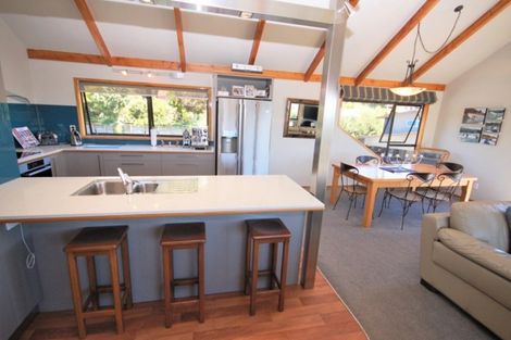 Photo of property in 11 Krissell Place, Acacia Bay, Taupo, 3330