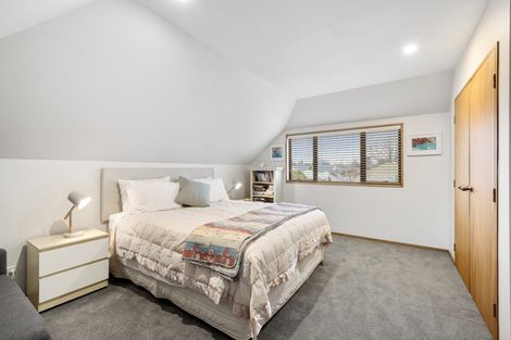 Photo of property in 2/6 Chepstow Avenue, Fendalton, Christchurch, 8052