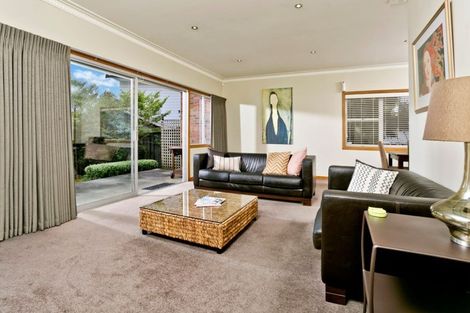 Photo of property in 26 Mcbreen Avenue, Northcote, Auckland, 0627