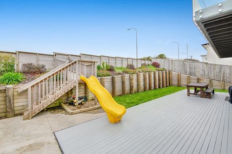 Photo of property in 7 Manawanui Way, Orewa, 0931