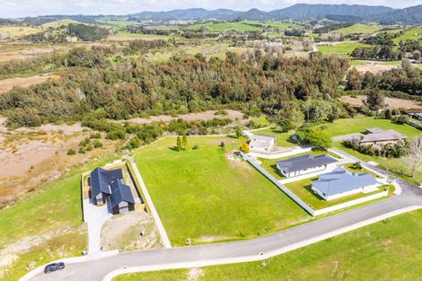 Photo of property in 2 Grey Heron Close, Mangawhai Heads, 0573