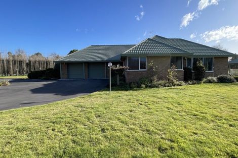 Photo of property in 77 Johnstone Street, Tinwald, Ashburton, 7774