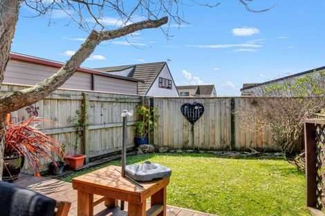 Photo of property in 4 Charisma Court, Kelvin Grove, Palmerston North, 4414