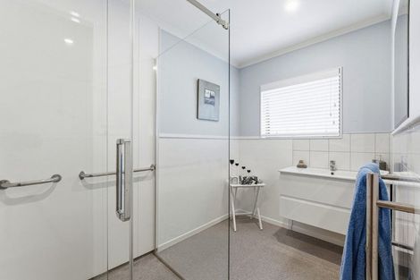 Photo of property in 12a Kent Road, Saint Johns Hill, Whanganui, 4501