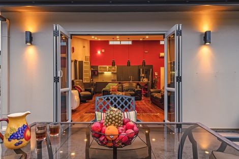 Photo of property in 22 Tennyson Avenue, Kelvin Grove, Palmerston North, 4414