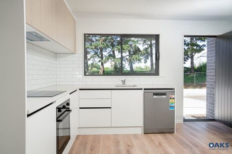 Photo of property in 2 Mikoikoi Crescent, Mangere Bridge, Auckland, 2022