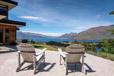 Photo of property in 27 Edinburgh Drive, Queenstown, 9300