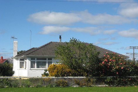 Photo of property in 13 Terrace Street, Marton, 4710