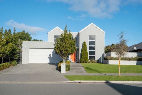 Photo of property in 31 Linkwater Way, Parklands, Christchurch, 8083