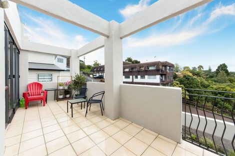 Photo of property in 14/8 Monte Cassino Place, Birkdale, Auckland, 0626