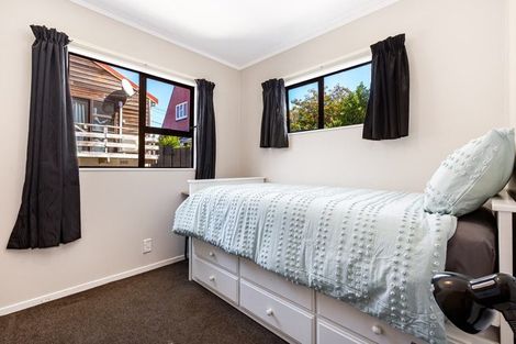 Photo of property in 10b Mersey Street, Island Bay, Wellington, 6023