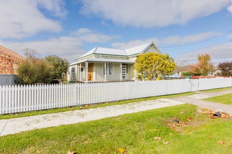 Photo of property in 19 Rochfort Street, Otane, 4202