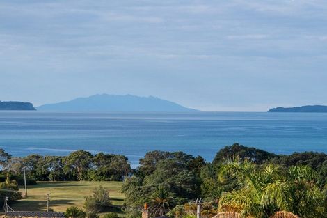 Photo of property in 2/67 Castor Bay Road, Castor Bay, Auckland, 0620