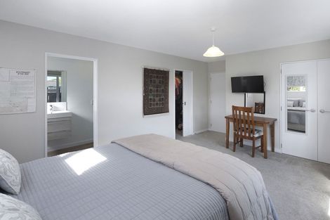 Photo of property in 35 Delph Street, Avonhead, Christchurch, 8042