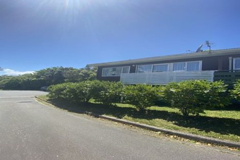 Photo of property in 15f1 Bloomsbury Grove, Newlands, Wellington, 6037