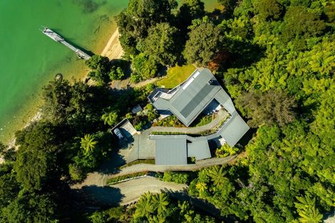 Photo of property in 290 Moetapu Bay Road, Moetapu Bay, Linkwater, 7282