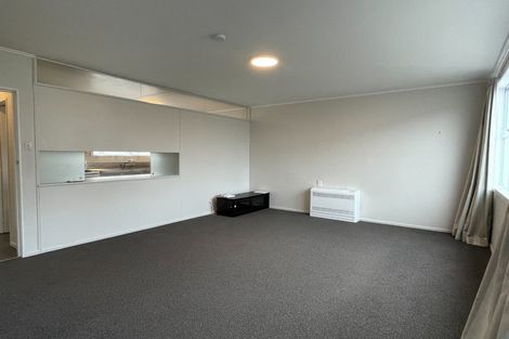 Photo of property in 10/55u Apu Crescent, Lyall Bay, Wellington, 6022