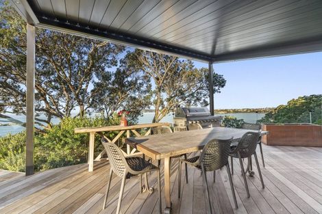 Photo of property in 86 Vipond Road, Stanmore Bay, Whangaparaoa, 0932