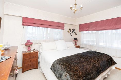Photo of property in 52 Mears Road, St Andrews, Hamilton, 3200