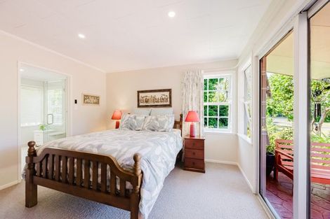 Photo of property in 32 Kent Terrace, Taradale, Napier, 4112