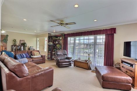 Photo of property in 21 Frickleton Street, Taradale, Napier, 4112