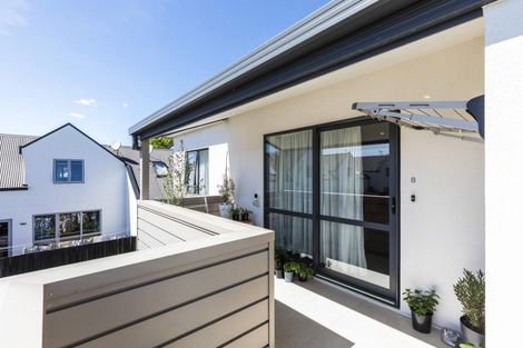Photo of property in 80h Shakespeare Road, Waltham, Christchurch, 8023
