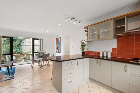 Photo of property in 3 Parani Court, Te Atatu Peninsula, Auckland, 0610