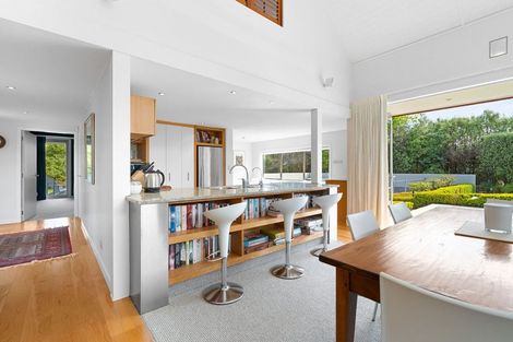 Photo of property in 97 Oxford Street, Martinborough, 5711