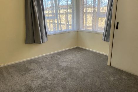 Photo of property in 10 Strid Road, Te Atatu South, Auckland, 0610