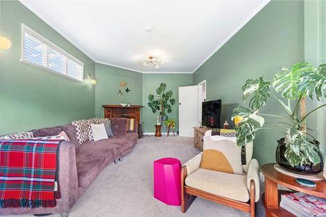 Photo of property in 93 Hatea Drive, Regent, Whangarei, 0112