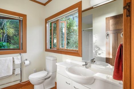 Photo of property in 1082 Thames Coast Sh25 Road, Kereta, Thames, 3575