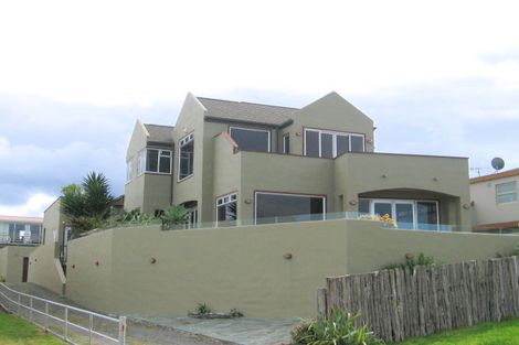 Photo of property in 215 Esplanade Drive, Whangamata, 3620