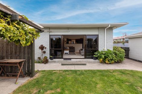Photo of property in 50 Boston Avenue, Hornby, Christchurch, 8042