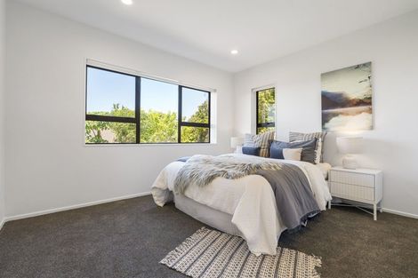 Photo of property in 19 Sunrise Avenue, Murrays Bay, Auckland, 0630