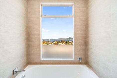 Photo of property in 21 Henry Hill Road, Taupo, 3330
