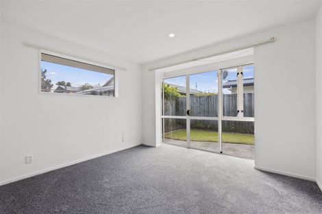 Photo of property in 51 Picton Avenue, Riccarton, Christchurch, 8011